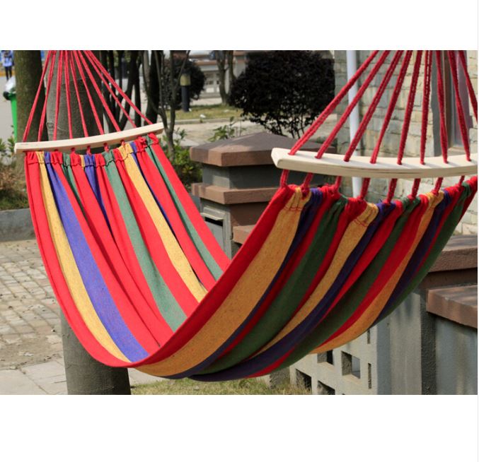 Set 2 x Hamac cu bara de lemn pentru o vara relaxanta