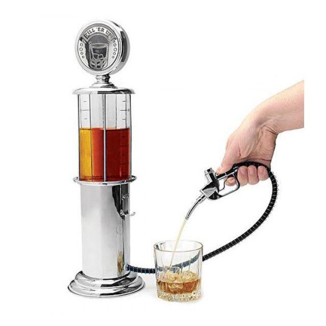 Dozator pentru bauturi, apa, sucuri, in forma de pompa vintage